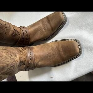 Brown Leather Cowboy Boots with Intricate Embroidery